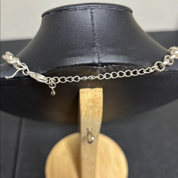 Elegant Multi-Color Faux Pearl Silver Tone Layered Beaded Necklace - Picture 5 of 8